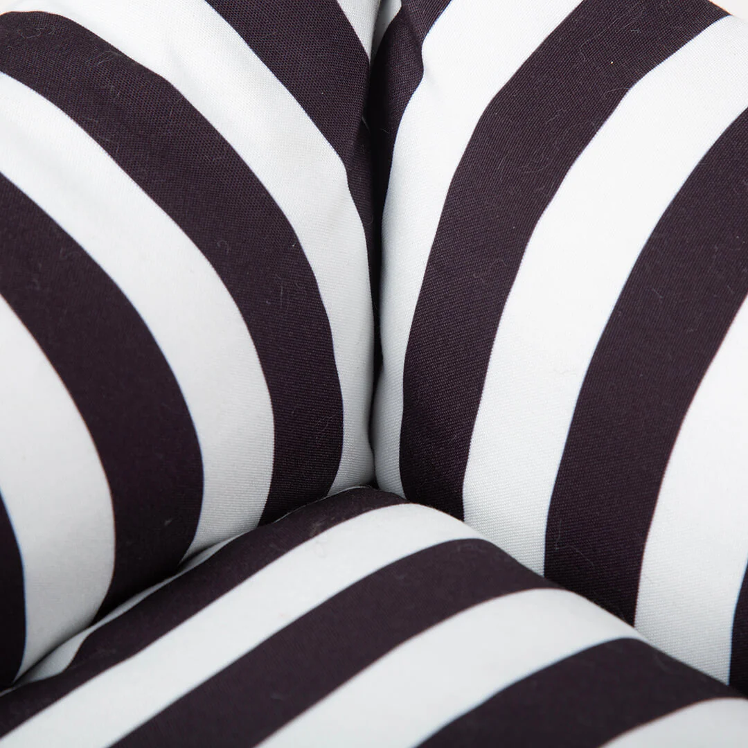 Scruffs Amalfi Striped Box Dog Bed in Black - Image 2